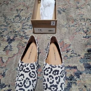 New with box Lucky Brand leopard flats size 7